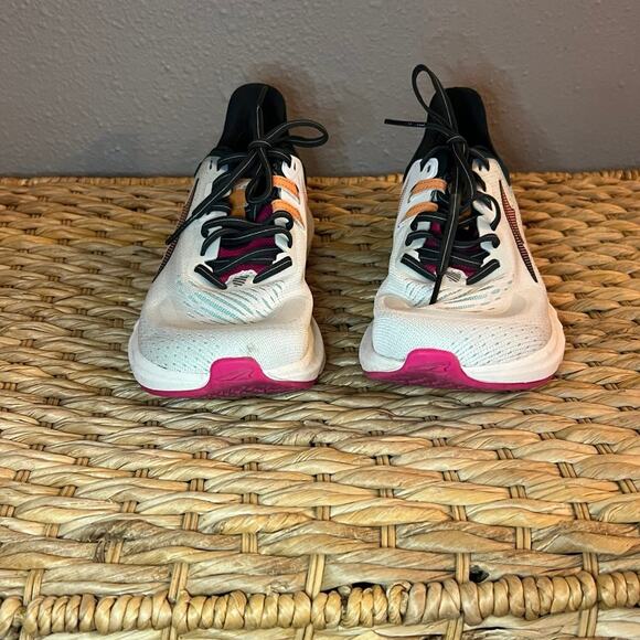 Altra Women’s Running Shoes – Size 7.5 US - Picture 3 of 8